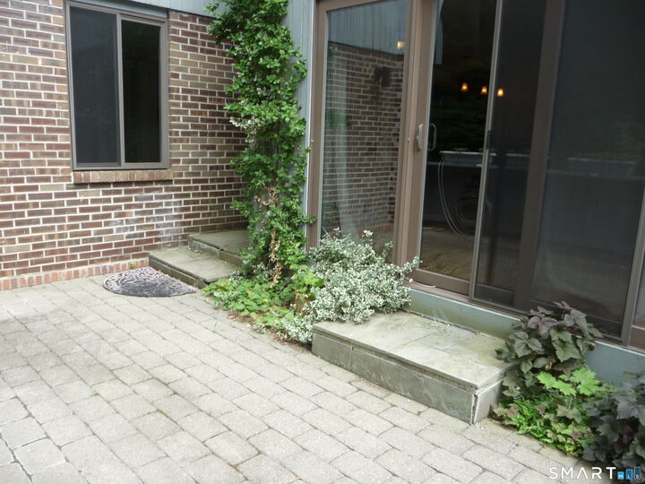 Property Photo:  4 Quarry Corner 4  CT 06877 