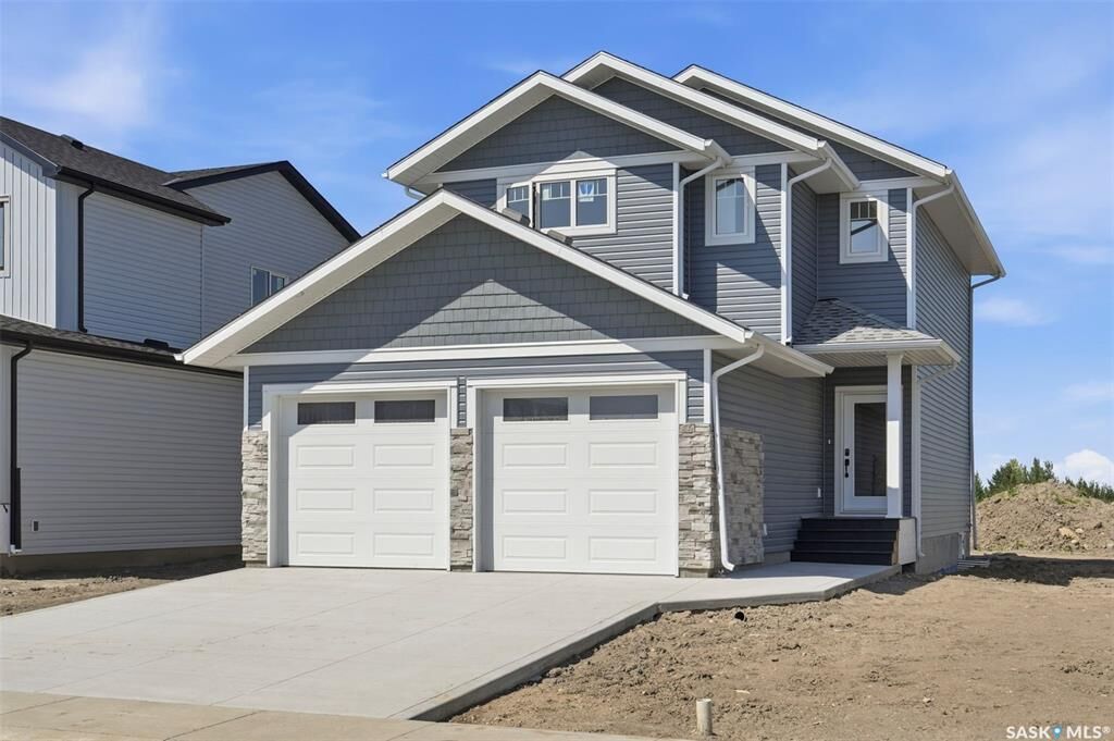 Property Photo:  145 Emma Crescent  SK S0K 2T0 