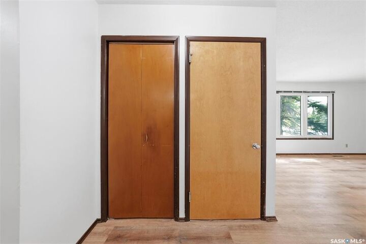 Property Photo: 206 Carleton Drive SK S7H 4C1