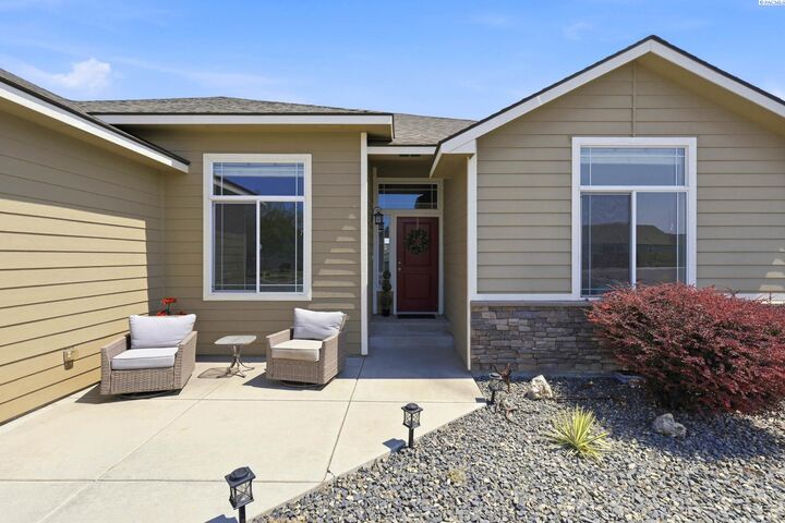 Property Photo:  6228 Cobalt Dr.  WA 99353 