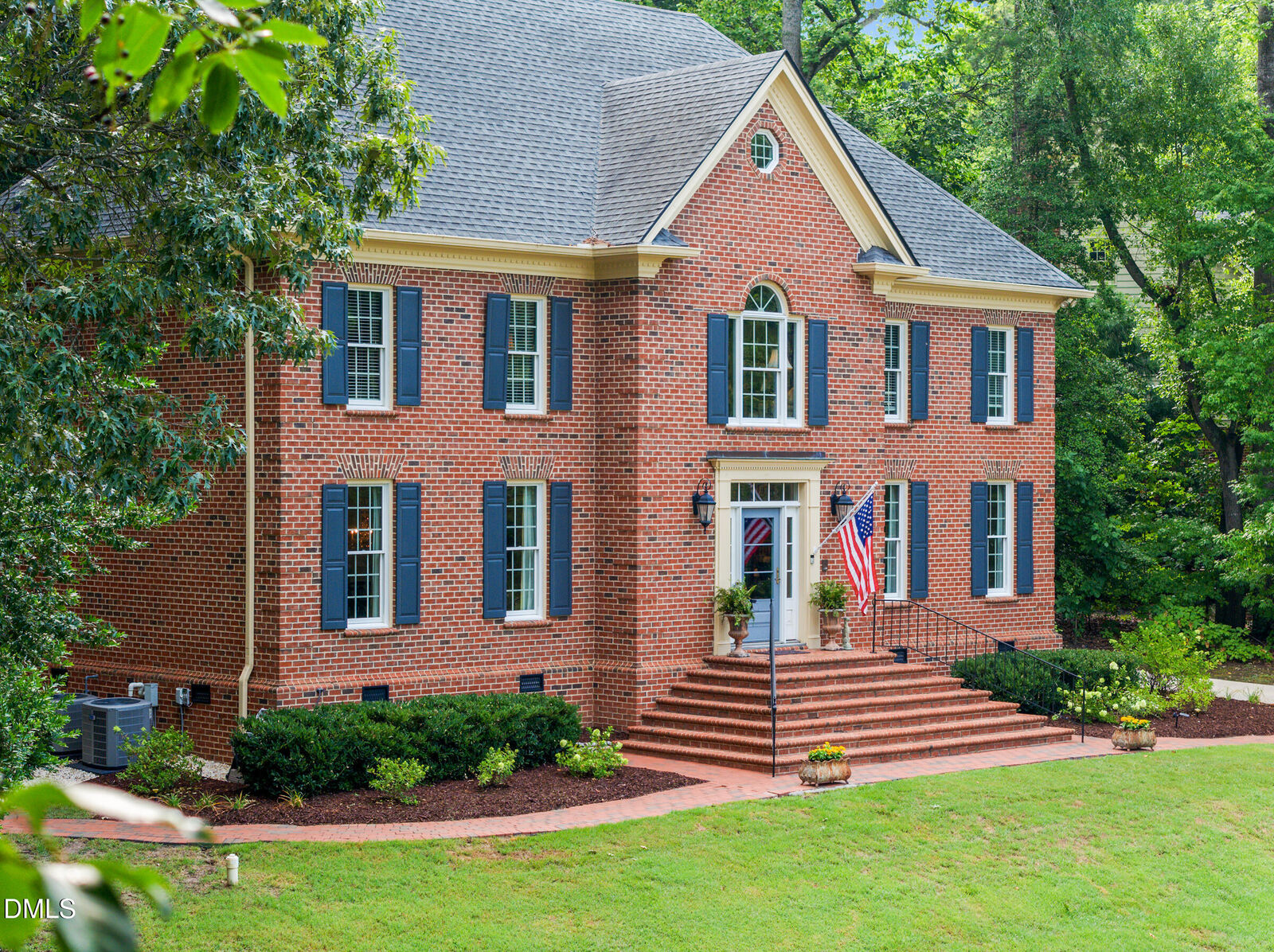 Property Photo: 320 Lochside Drive NC 27518