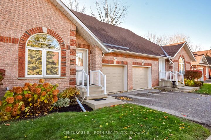 Property Photo:  358 Little Avenue 3  ON L4N 2Z6 