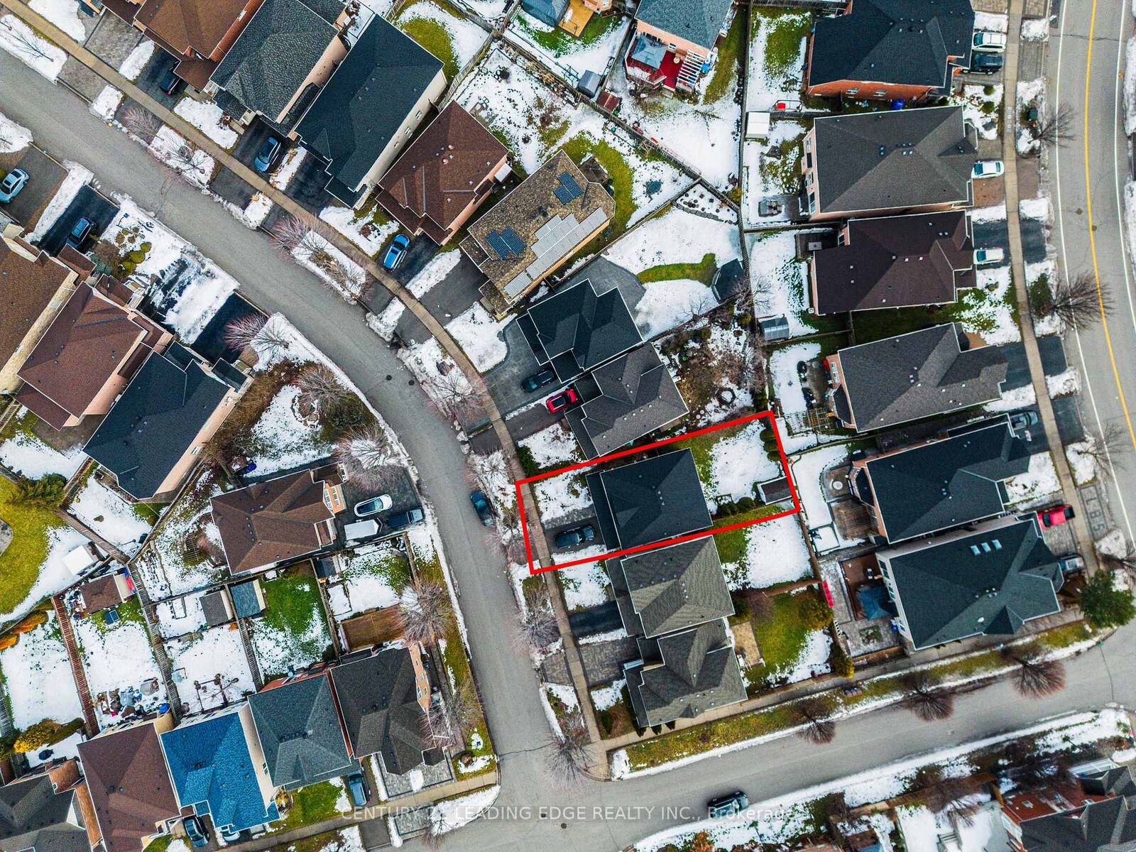 Property Photo:  37 Landsdown Crescent  ON L6E 1M6 
