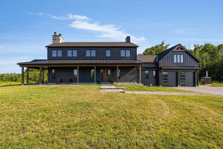 2224 Rainbow Valley Road W — photo 1