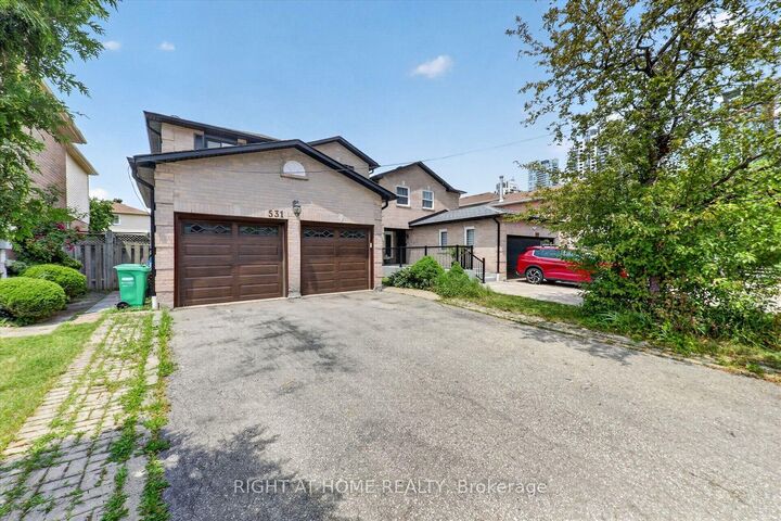 Property Photo: 531 Wallenberg Crescent ON L5B 3L8