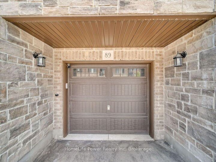 Property Photo:  445 Ontario Street S 89  ON L9T 9K4 