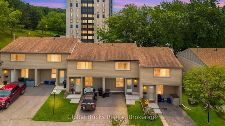 15 Green Valley Drive 27 — photo 1