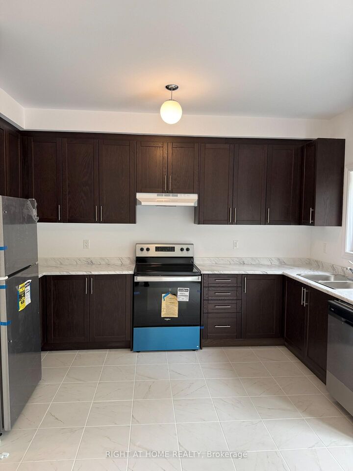 Property Photo:  44 Milson Crescent  ON N1C 1G8 