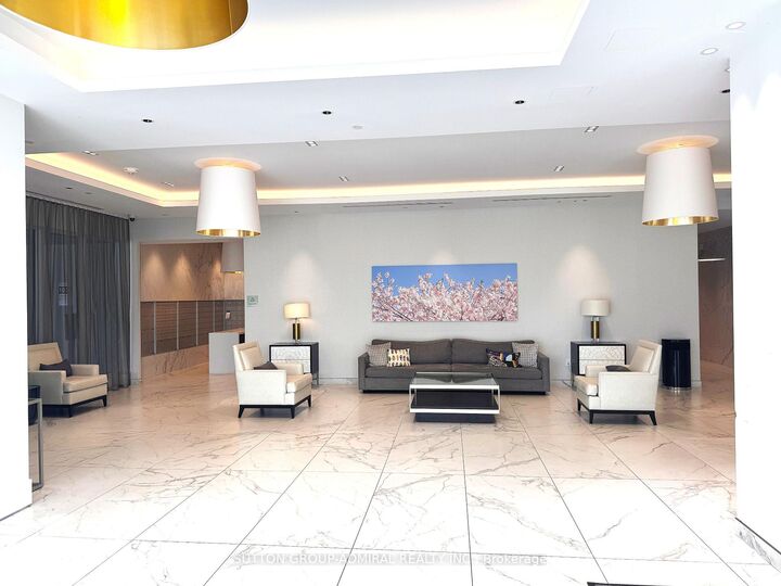 Property Photo: 1926 Lake Shore Boulevard W 3301 ON M6S 1A1
