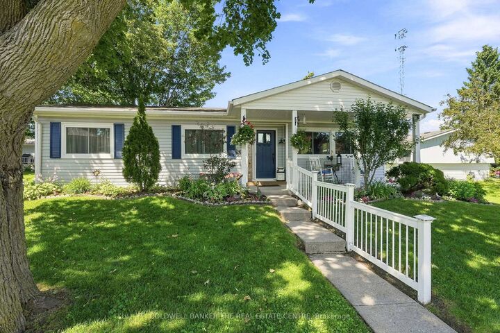 22 Western Avenue — photo 1