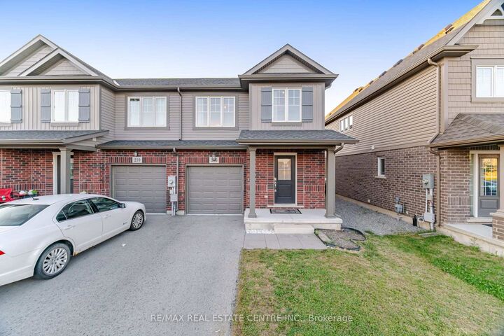 Property Photo:  206 Heron Street  ON L3C 0G7 
