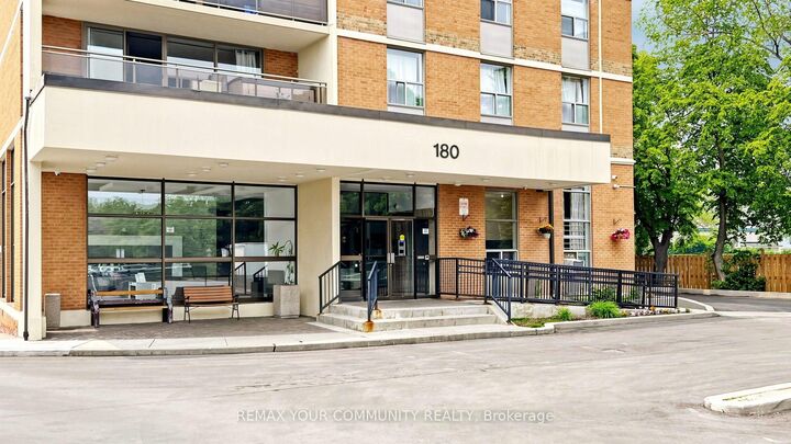 Property Photo:  180 Dudley Avenue 8  ON L3T 4X2 