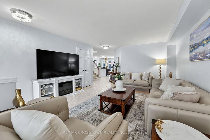 Property Photo:  41 Russell Hill Drive  ON L4N 0C2 