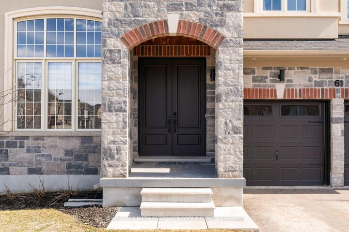 Property Photo: 61 Strathgreen Lane ON L4P 0J3