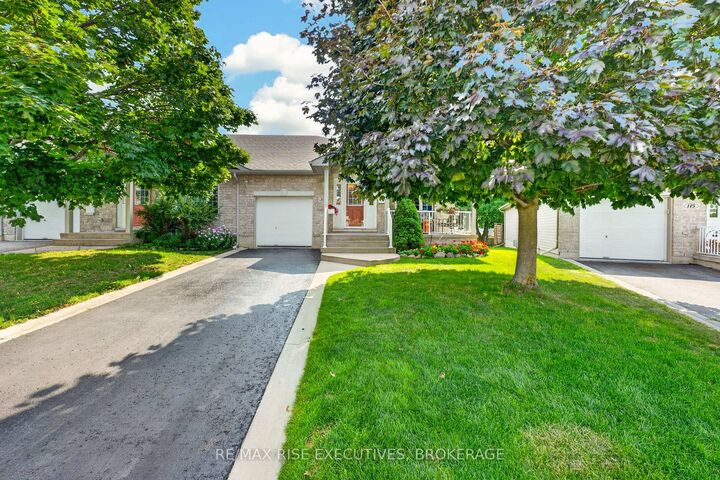 Photo de la propriété: 113 Ellesmeer Avenue ON K7P 3H9