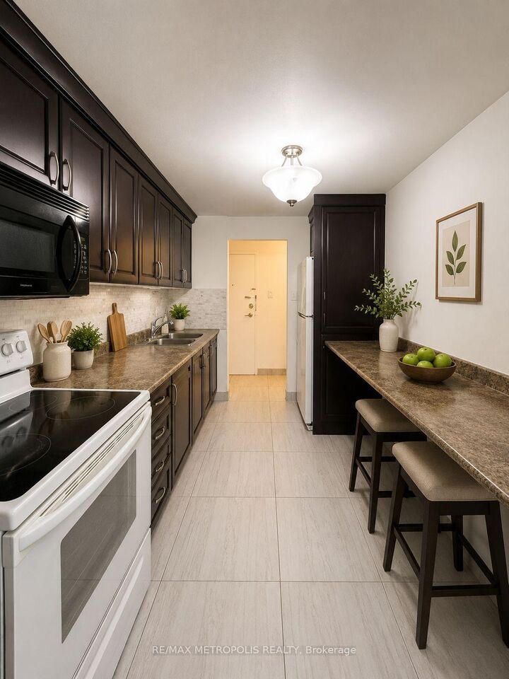 Property Photo: 1445 Wilson Avenue 202 ON M3M 1J5