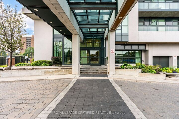 Photo de la propriété:  100 John Street 1806  ON L6W 0A8 