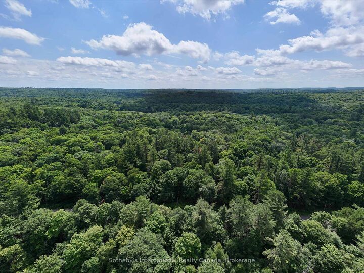 Property Photo:  1098 Old Hwy 117 N/A  ON P0B 1A0 