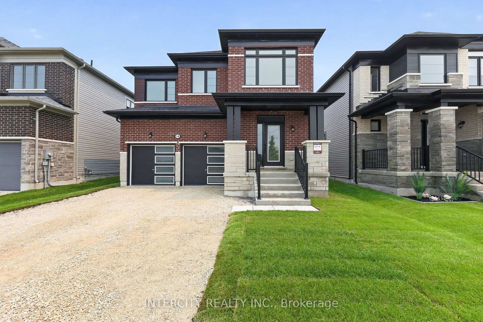 Property Photo: 14 Legacy Circle ON L9Z 0L8