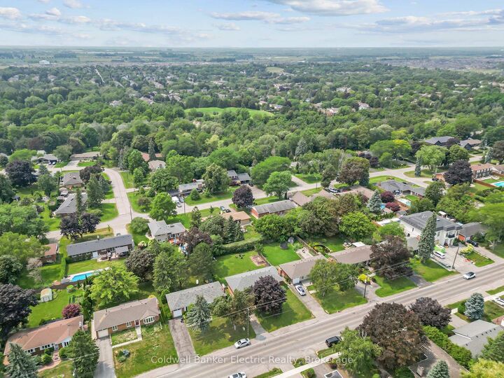 Property Photo: 326 Cochrane Street ON L1N 5J3