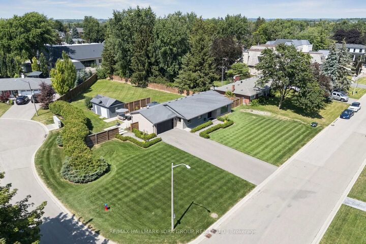 256 Banner Lane — photo 1