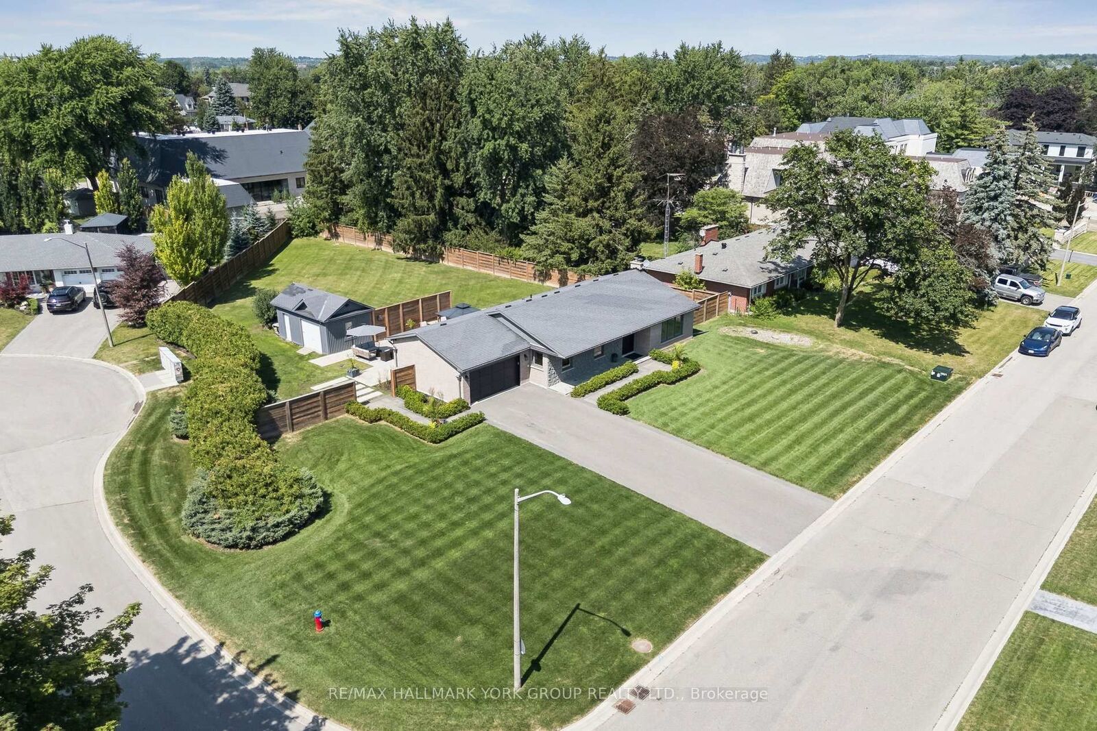 Property Photo: 256 Banner Lane ON L7B 1H2