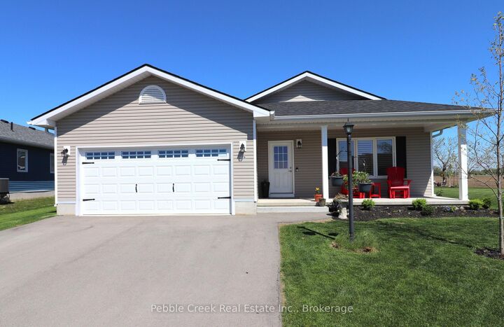 179 Lake Breeze Drive — photo 1