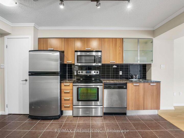Photo de la propriété:  37 Grosvenor Street 610  ON M4Y 3G5 