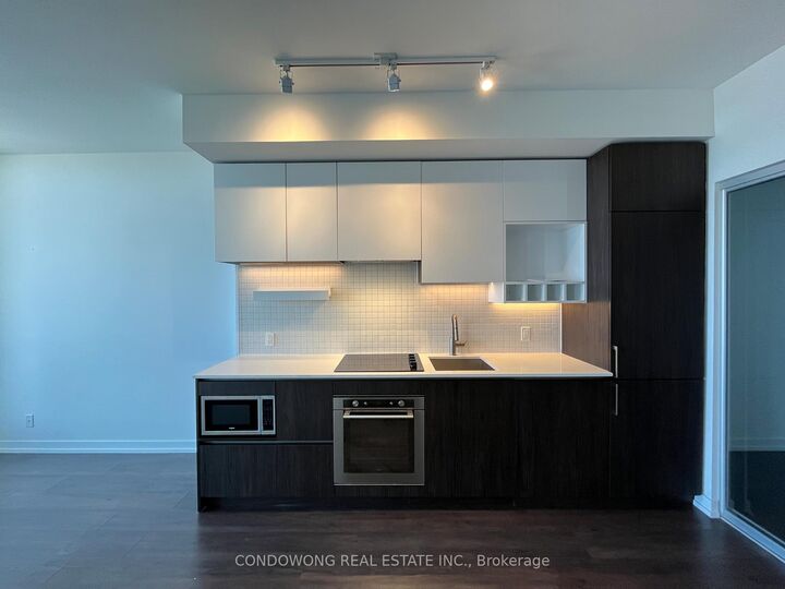 Property Photo: 898 Portage Parkway 2305 ON L4K 0J6