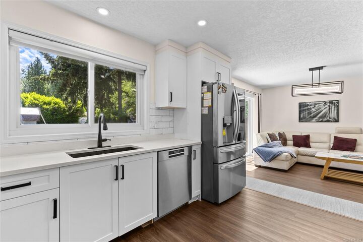Property Photo: 1039 Haslam Ave BC V9B 2N3