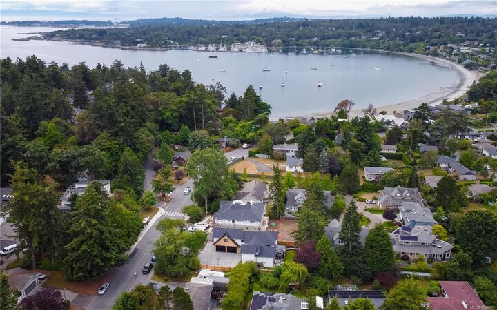 Property Photo: 3942 Telegraph Bay Rd #B BC V8N 4H7