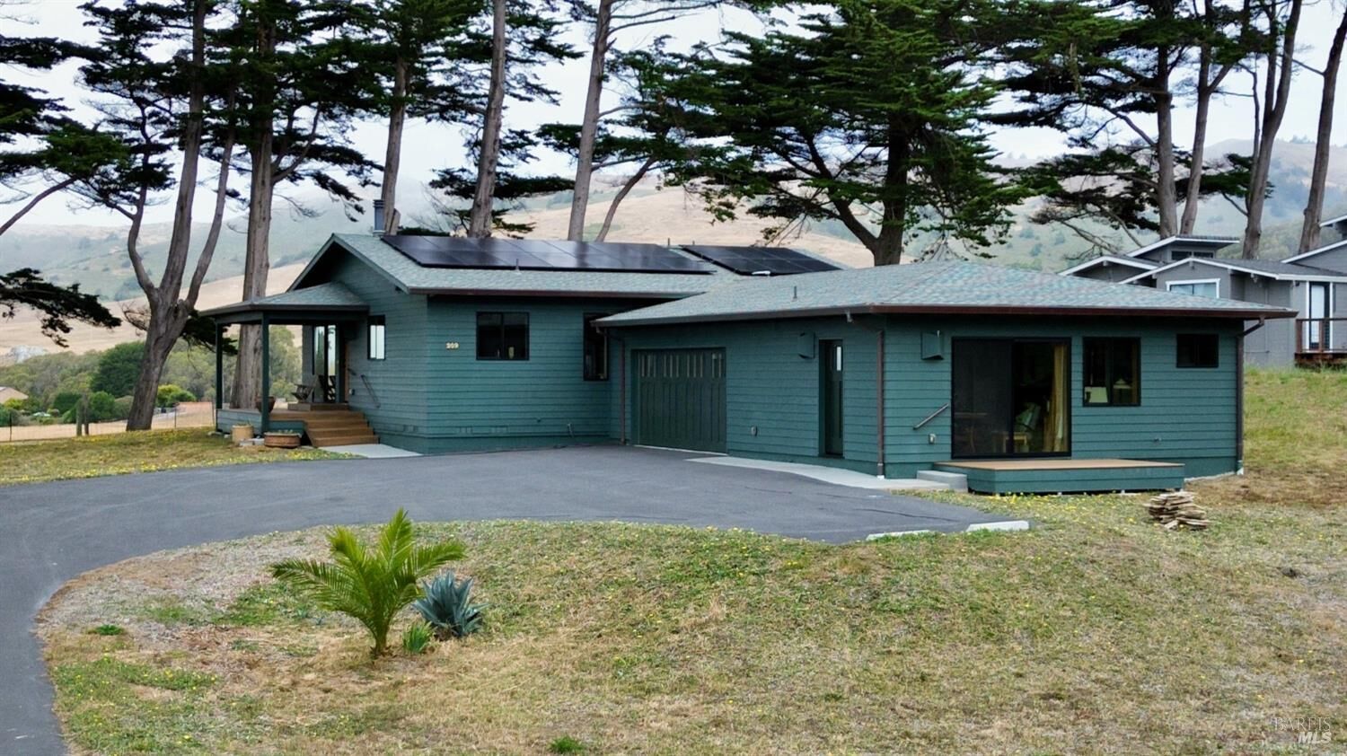 Property Photo:  209 Calle Del Sol  CA 94923 