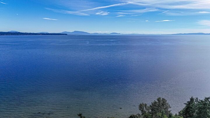 Property Photo: 14249 Marine Drive BC V4B 1A9