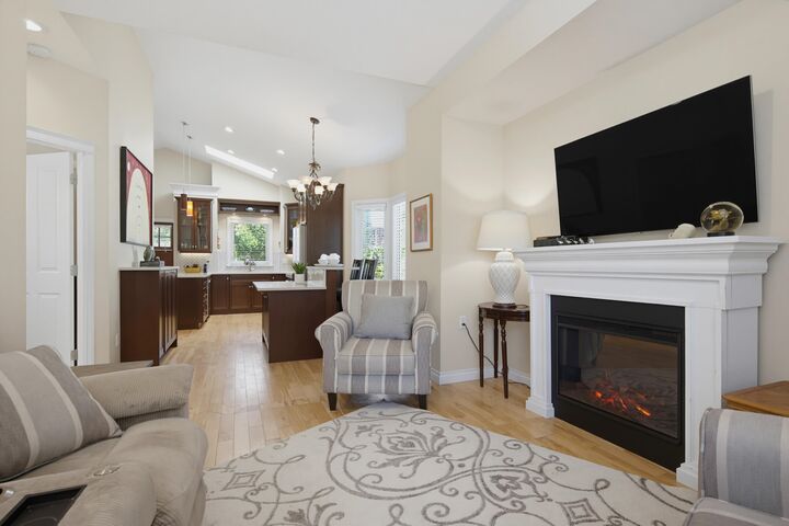 Property Photo: 1640 140 Street 3 BC V4A 0A7