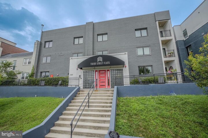 Property Photo: 1940 3rd Street NE 1 DC 20002