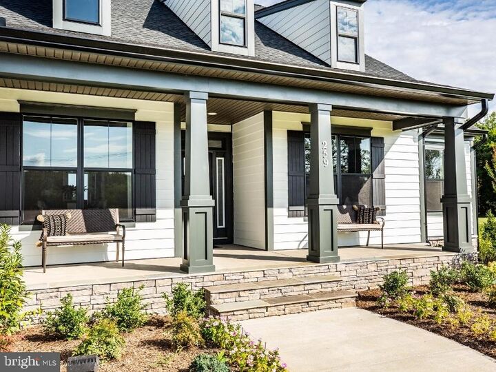 Property Photo: 10325 Litchfield Drive VA 22553