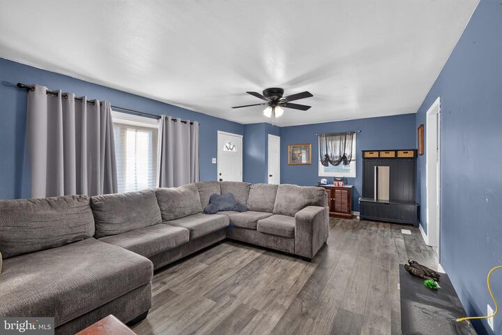 Property Photo:  12 Caxton Drive  DE 19720 