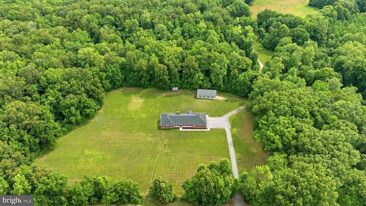 Property Photo: 4570 Hawthorne Road MD 20640