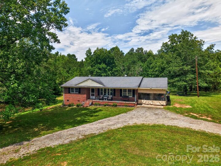 Property Photo: 3116 Pilgrim Road SC 29706
