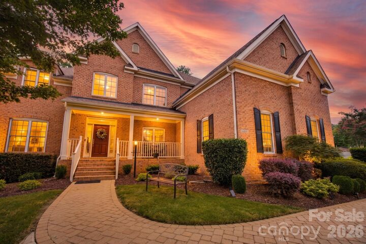 Property Photo: 16506 Doves Canyon Lane NC 28278
