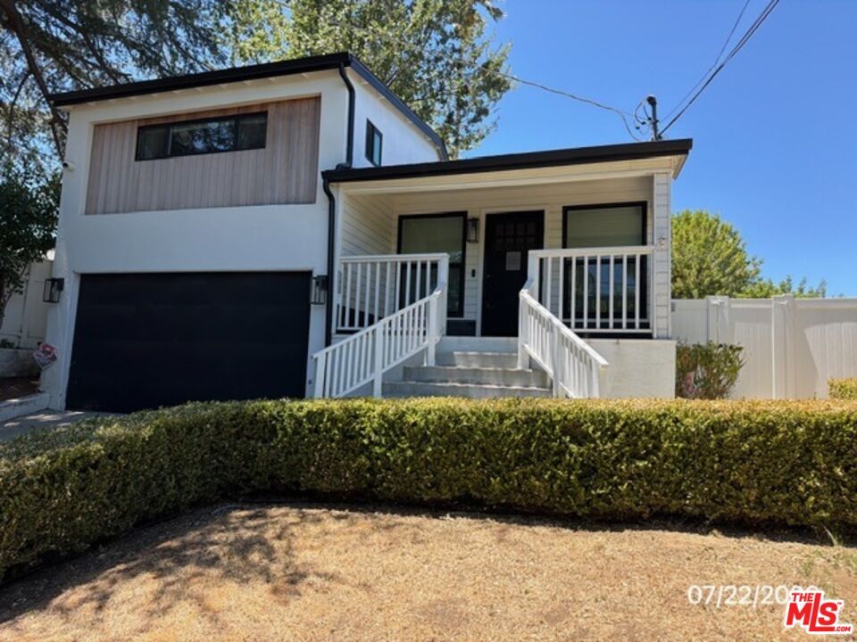 Property Photo:  5433 Tampa Ave  CA 91356 