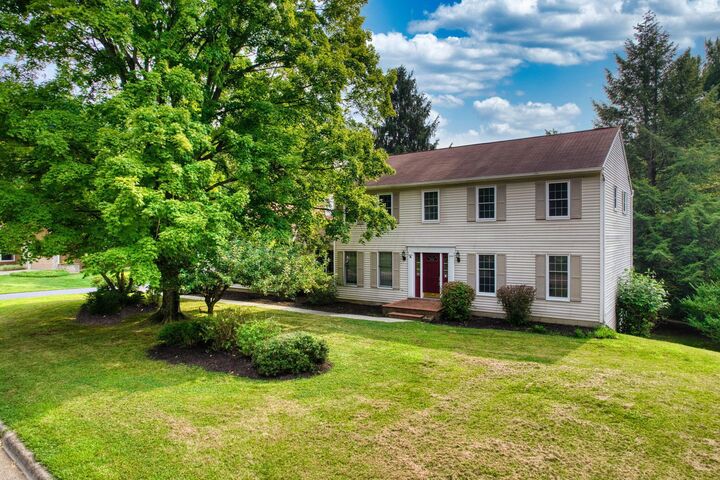 Property Photo: 670 Carriage Court OH 43055
