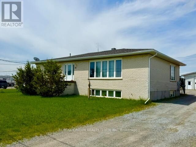 Property Photo: 80 Brunelle Road North ON P5N 2L8