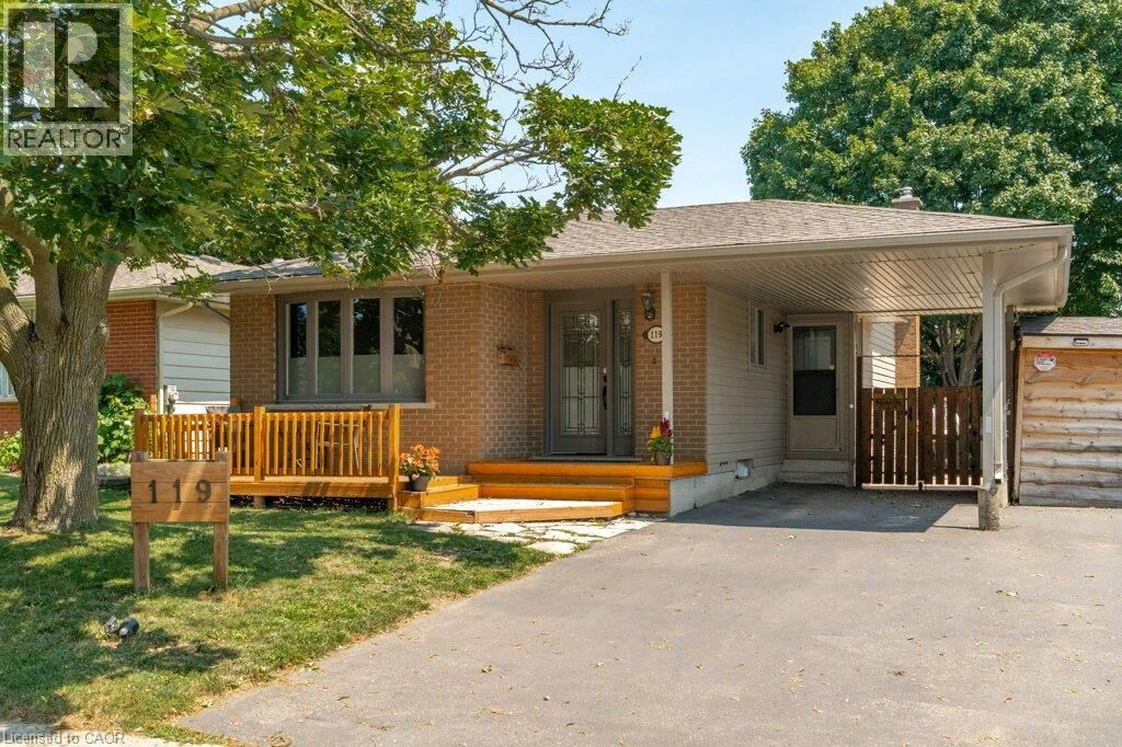 Property Photo: 119 Millwood Crescent ON N2P 1R4