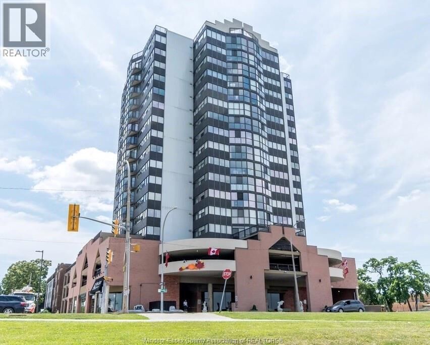 Property Photo:  515 Riverside Drive 403  ON N9A 7C3 