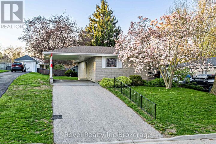 Property Photo:  311 Tunis Street  ON N5C 1W9 