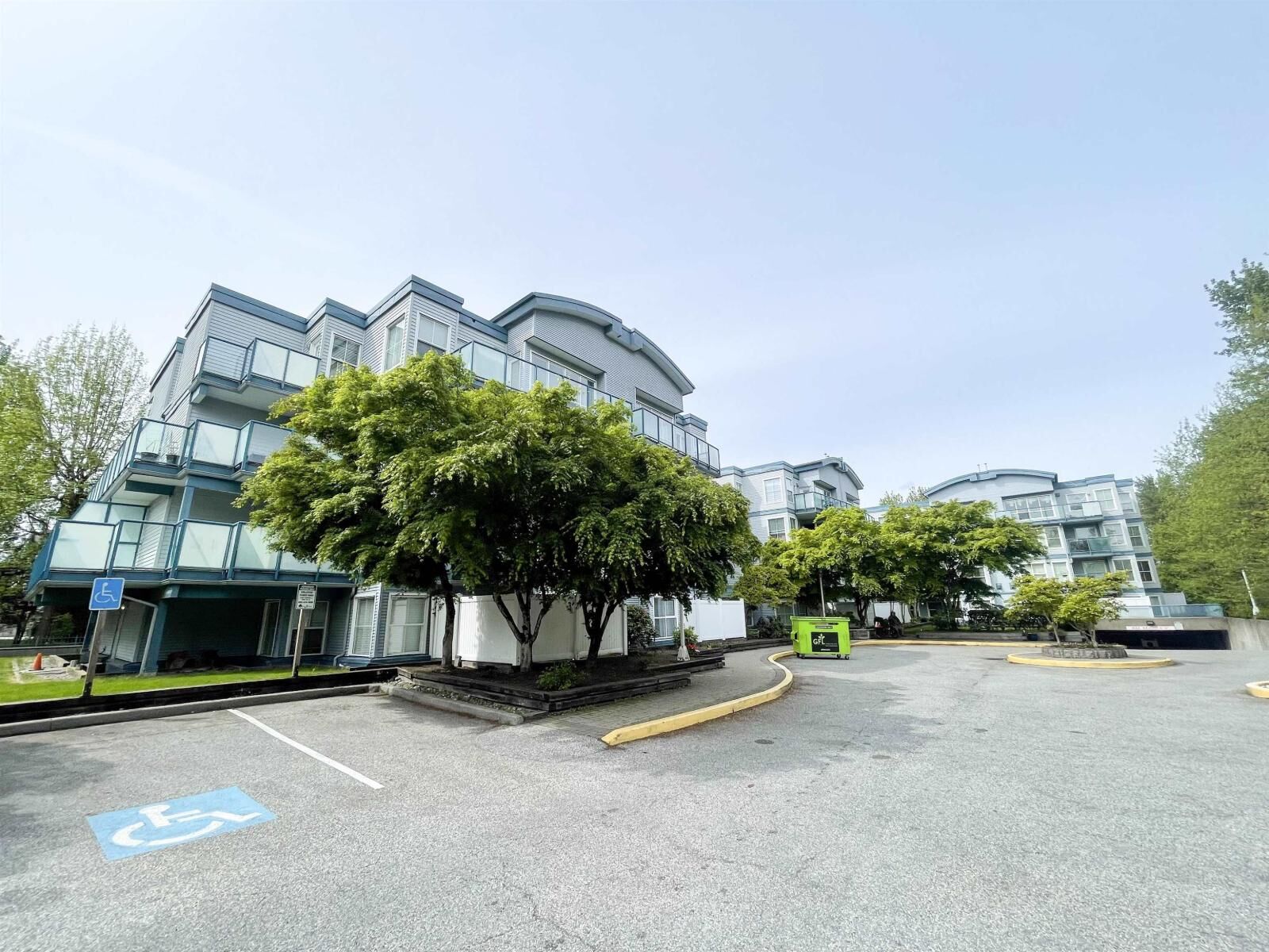 Property Photo: 14885 100 Avenue 401 BC V3R 0W1
