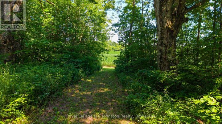 Property Photo:  305 Sideroad 25  ON N0G 2T0 