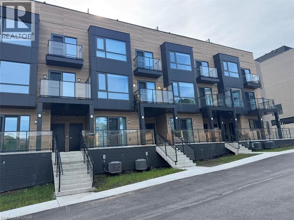Property Photo: 12 Suncrest Lane 207 ON P1H 1G1
