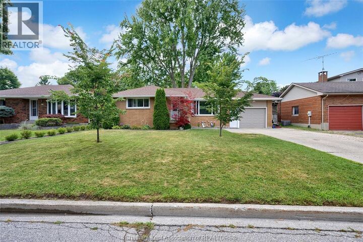 Property Photo: 141 Lancefield Place ON N7L 2M5